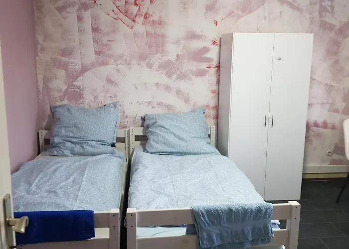Handwerker Unterkunft Monteurzimmer Mit Gemeinschaftsbad In Brebach