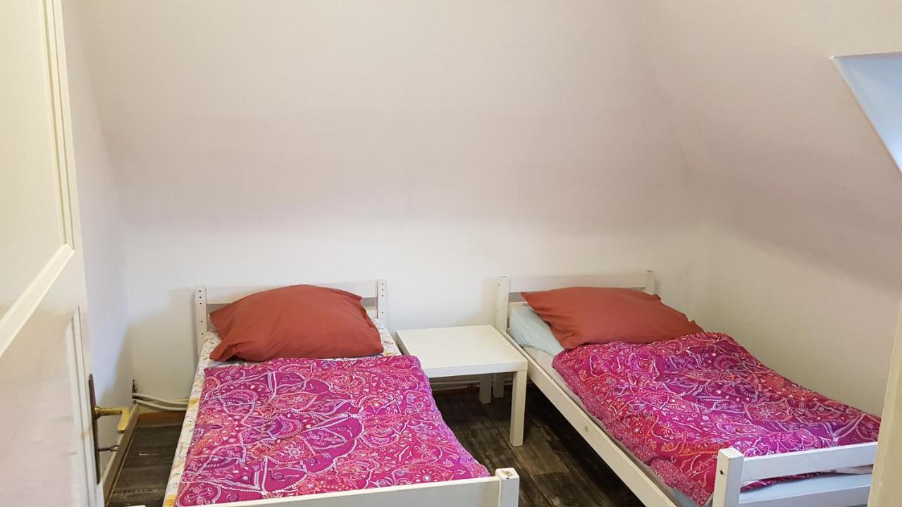 Handwerker Monteurzimmer Mit Gemeinschaftsbad In Brebach Apartment Saarbruecken